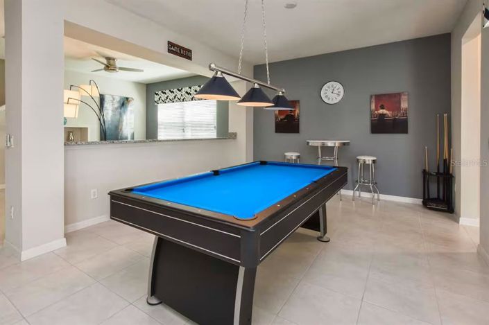 Image No.12-9 Bed Property for sale