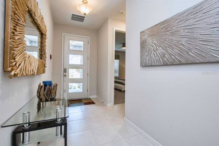 Image No.16-9 Bed Property for sale