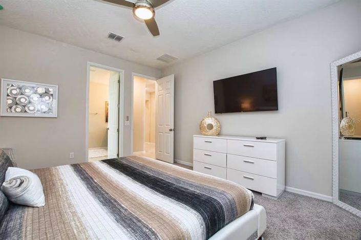 Image No.18-9 Bed Property for sale