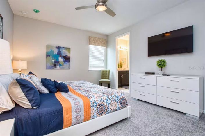 Image No.28-9 Bed Property for sale