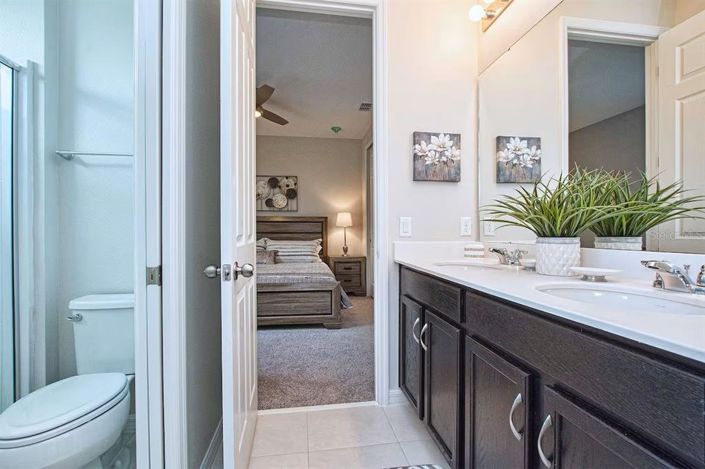 Image No.39-9 Bed Property for sale