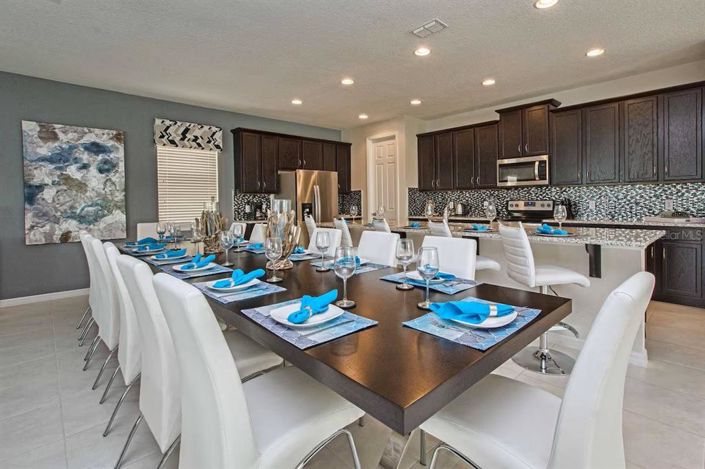 Image No.6-9 Bed Property for sale