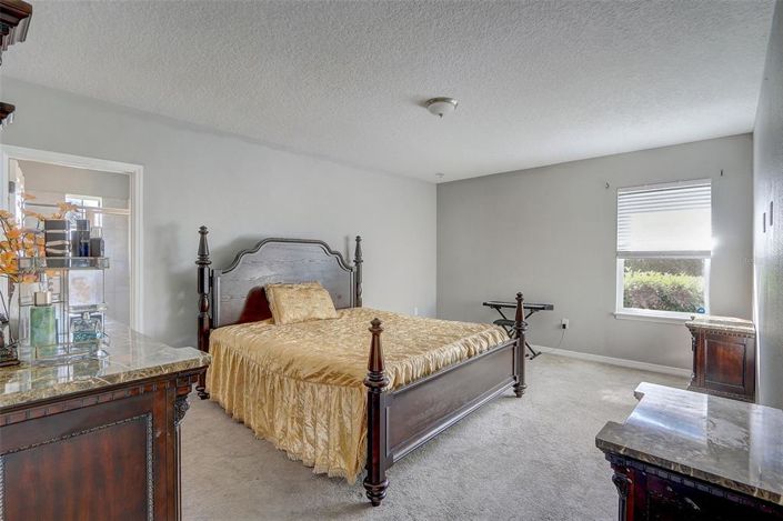 Image No.15-4 Bed Property for sale