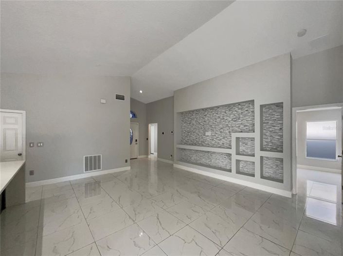 Image No.3-Propriété de 4 chambres à vendre à Davenport