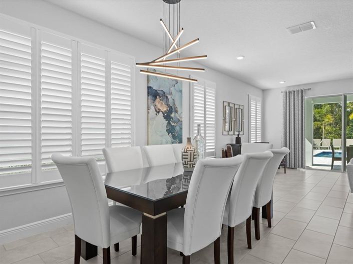 Image No.7-6 Bed Property for sale