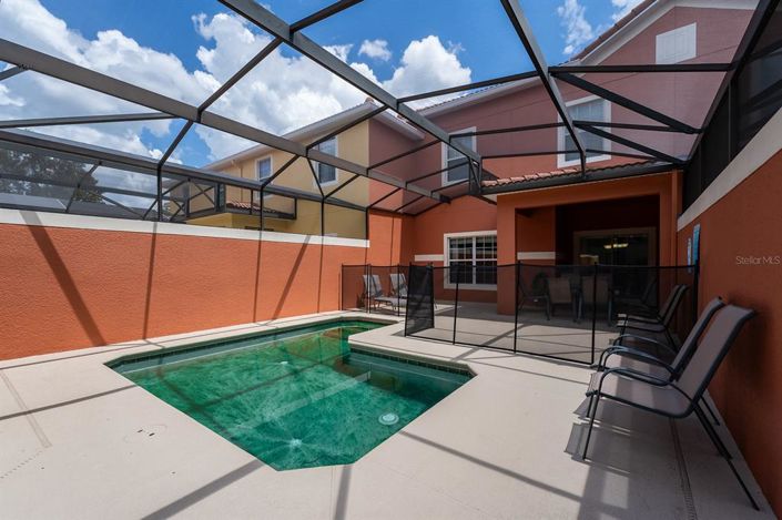 Image No.14-4 Bed Townhouse for sale