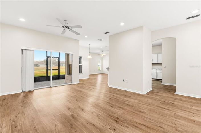 Image No.3-Propriété de 3 chambres à vendre à Kissimmee