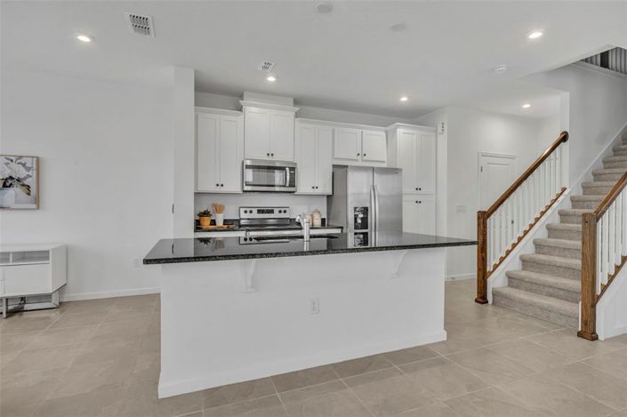 Image No.11-3 Bed Townhouse for sale