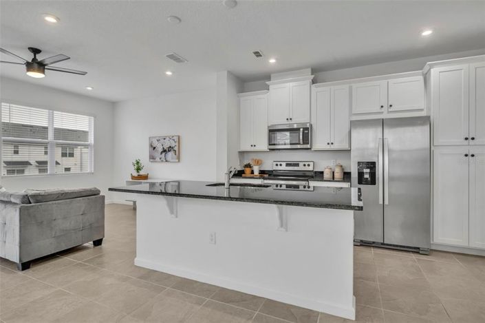 Image No.12-3 Bed Townhouse for sale