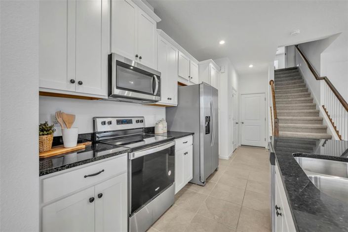 Image No.13-3 Bed Townhouse for sale