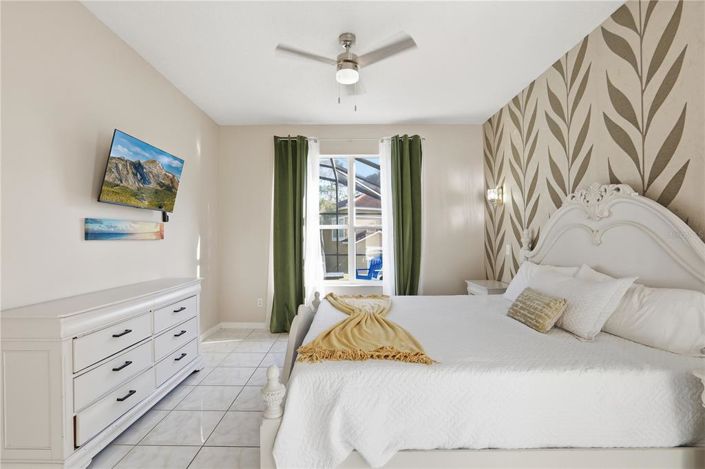 Image No.21-8 Bed Property for sale