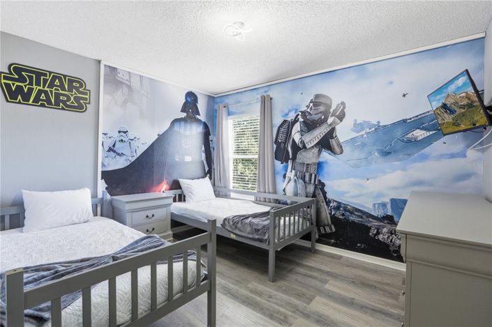 Image No.31-8 Bed Property for sale