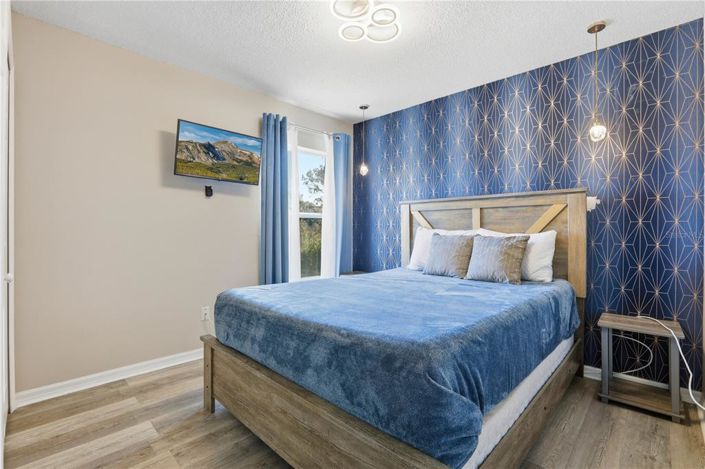 Image No.33-8 Bed Property for sale