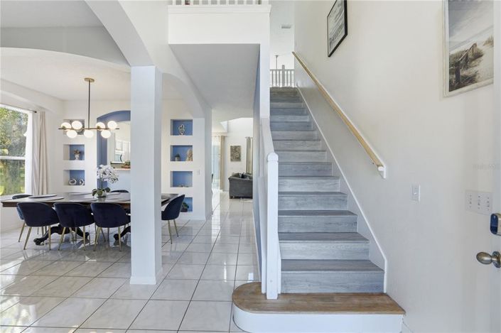 Image No.6-8 Bed Property for sale