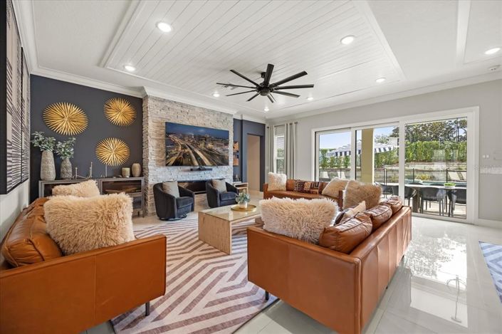 Image No.14-9 Bed Property for sale