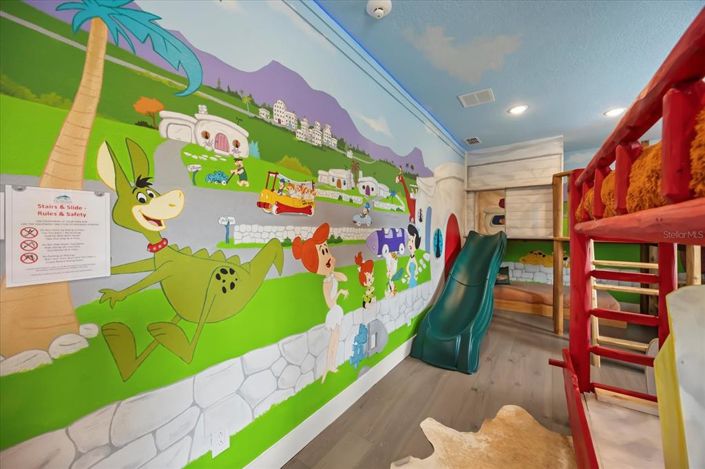 Image No.31-9 Bed Property for sale