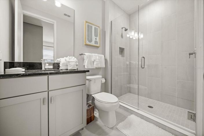 Image No.40-9 Bed Property for sale