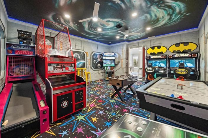 Image No.45-9 Bed Property for sale