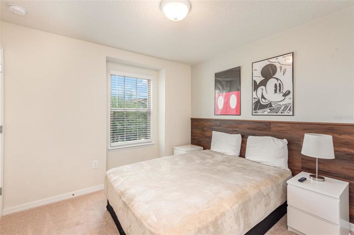 Image No.19-5 Bed Townhouse for sale