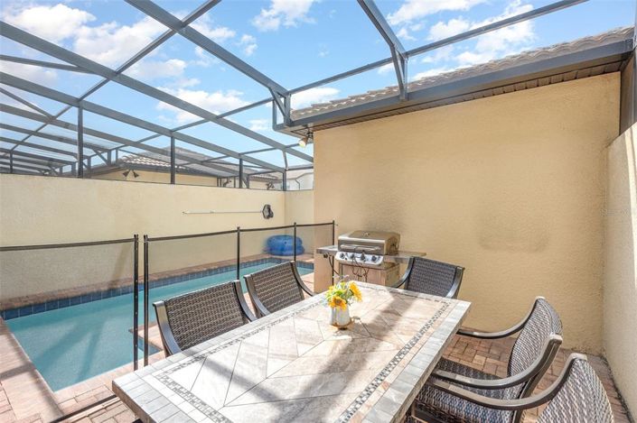 Image No.32-5 Bed Townhouse for sale