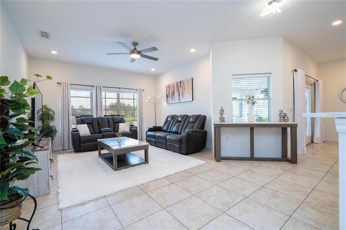 Image No.13-Propriété de 5 chambres à vendre à Kissimmee