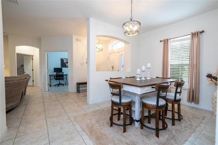 Image No.4-Propriété de 5 chambres à vendre à Kissimmee