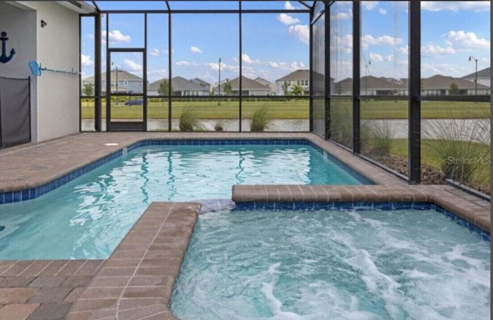 Image No.15-6 Bed Property for sale