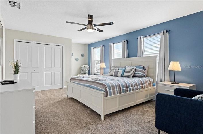 Image No.5-6 Bed Property for sale