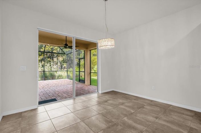 Image No.10-3 Bed Property for sale