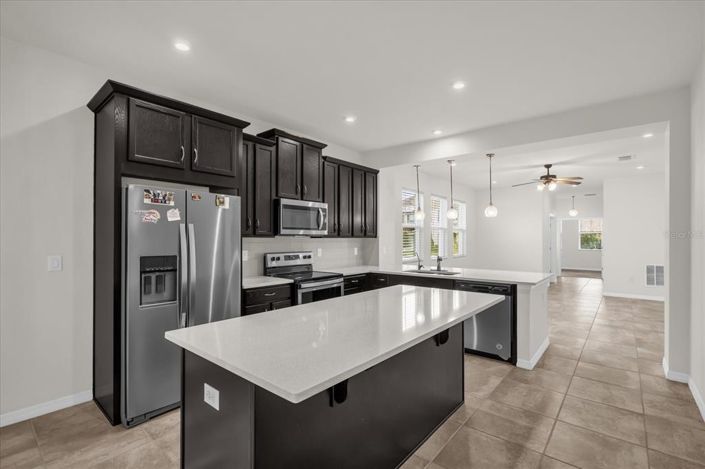 Image No.8-3 Bed Property for sale