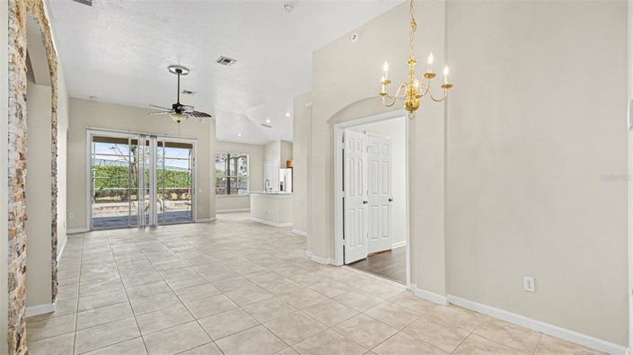 Image No.12-Propriété de 4 chambres à vendre à Kissimmee