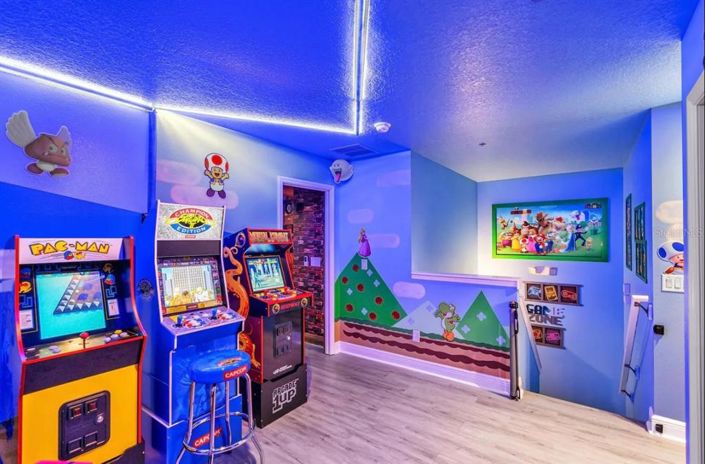 Image No.17-4 Bed Townhouse for sale