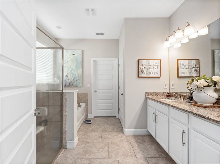 Image No.21-Propriété de 4 chambres à vendre à Davenport