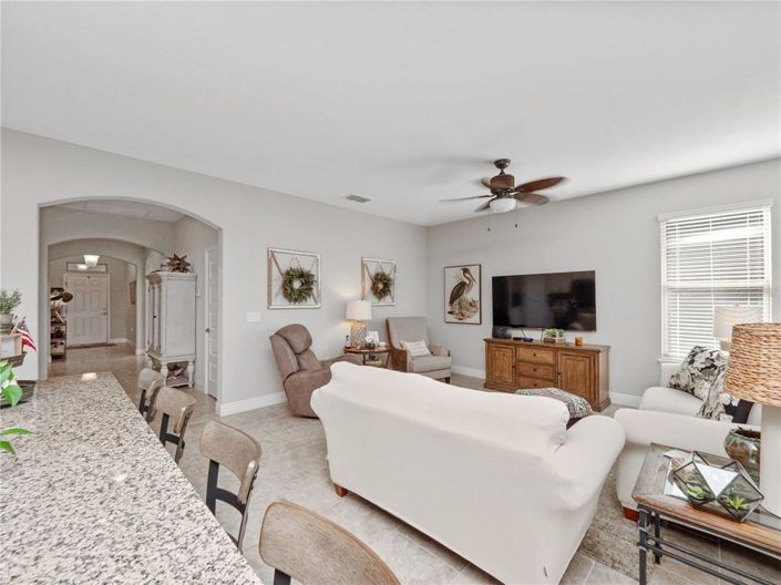 Image No.5-Propriété de 4 chambres à vendre à Davenport