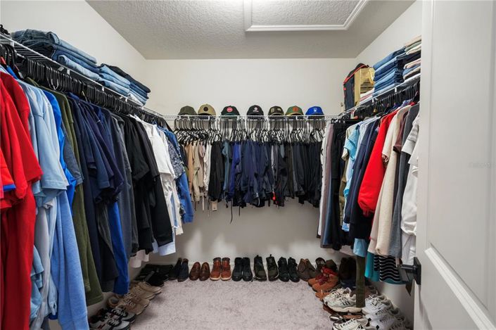 Image No.26-5 Bed Property for sale