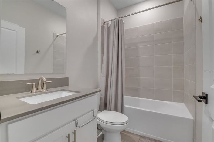 Image No.11-Propriété de 4 chambres à vendre à Clermont