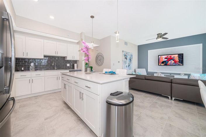 Image No.10-2 Bed Property for sale