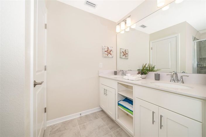 Image No.18-2 Bed Property for sale