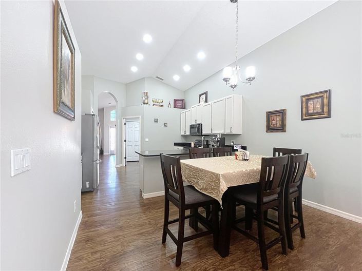 Image No.11-4 Bed Property for sale