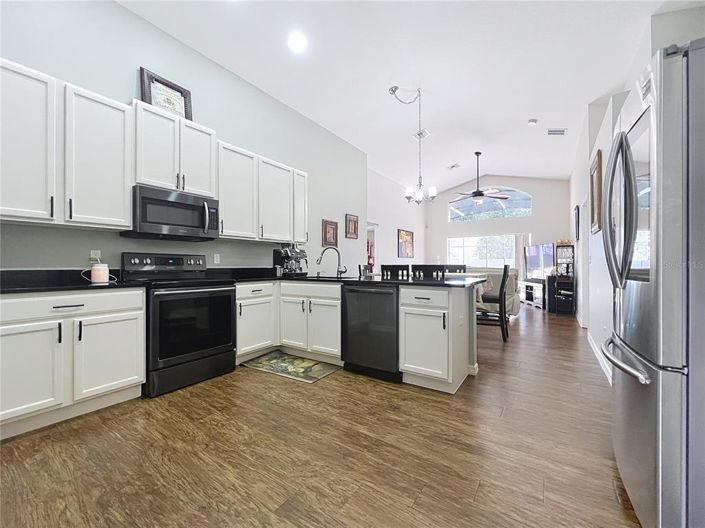 Image No.9-4 Bed Property for sale