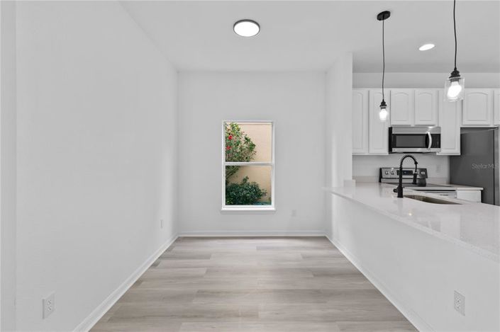 Image No.11-4 Bed Property for sale