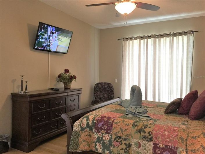 Image No.10-7 Bed Property for sale