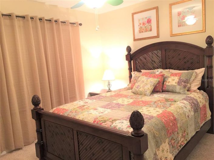 Image No.14-7 Bed Property for sale