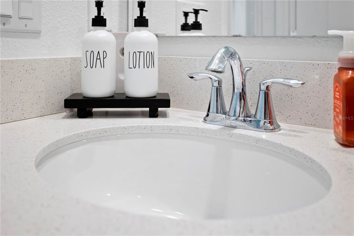 Image No.27-3 Bed Property for sale