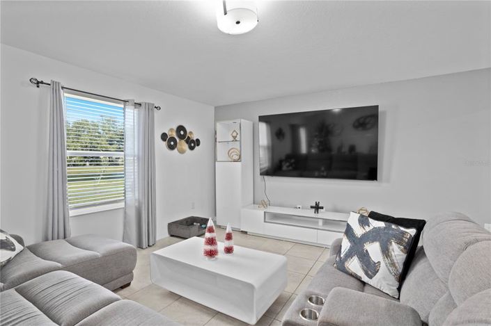 Image No.7-3 Bed Property for sale