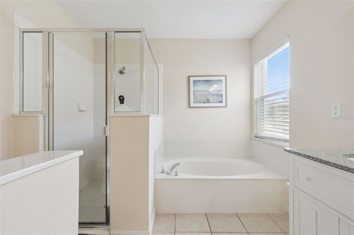 Image No.24-4 Bed Property for sale