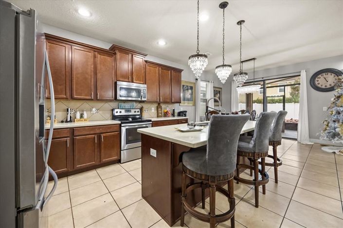 Image No.15-4 Bed Property for sale