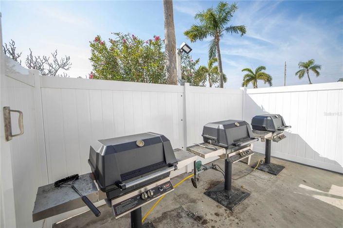 Image No.17-2 Bed Property for sale