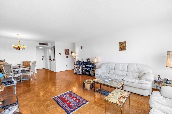 Image No.34-2 Bed Property for sale