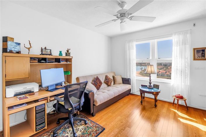 Image No.42-2 Bed Property for sale